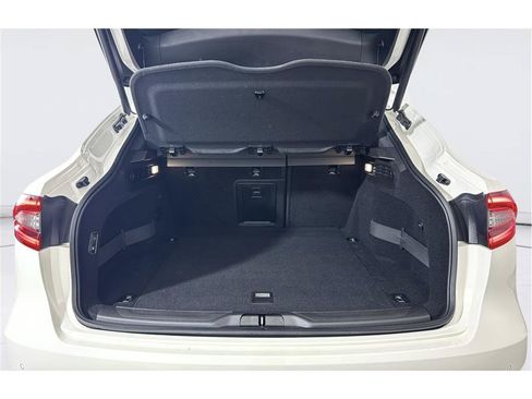 Used 2019 Maserati Levante S AWD/4WD image 14