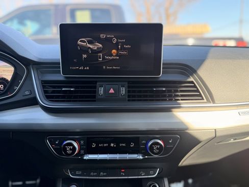 Used 2018 Audi SQ5 Prestige w/ Prestige Package image 24