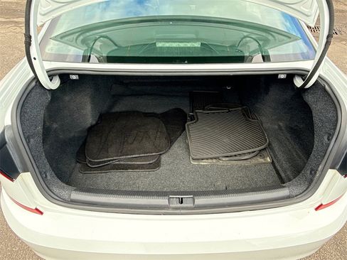 Used 2020 Volkswagen Passat 2.0T SE image 30