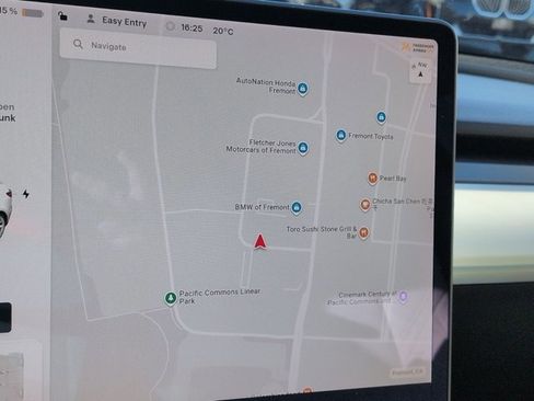 Used 2021 Tesla Model 3 Standard Range Plus image 13