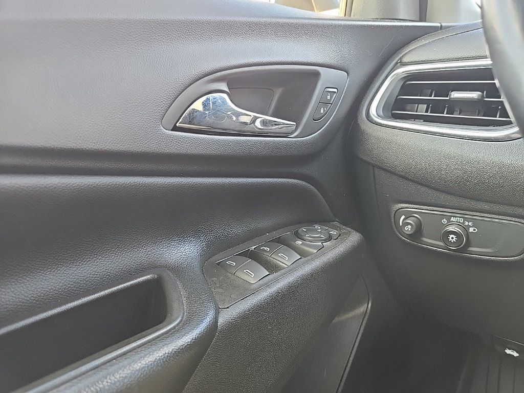 Used 2024 Chevrolet Equinox LT AWD/4WD image 20