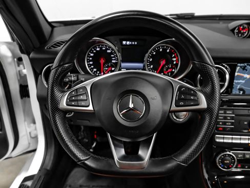 Used 2017 Mercedes-Benz SLC 300 image 8