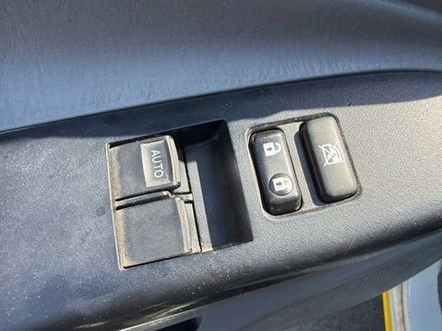 Used 2015 Toyota Tacoma PreRunner w/ Convenience Package RWD image 13
