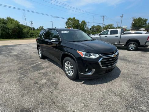 Used 2019 Chevrolet Traverse LT AWD/4WD image 2