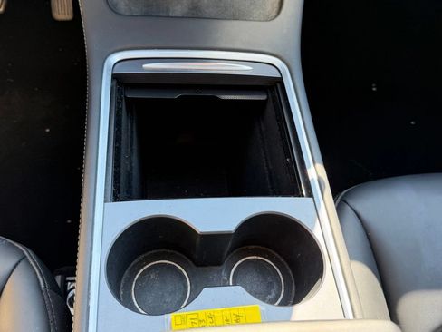 Used 2023 Tesla Model Y Long Range AWD/4WD image 26