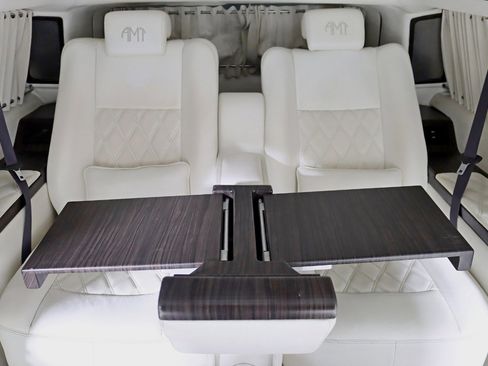 Used 2017 Cadillac Escalade ESV Luxury image 33