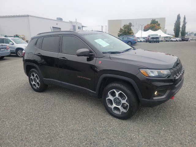 Used 2022 Jeep Compass Trailhawk w/ Trailhawk Convenience Group AWD/4WD image 6