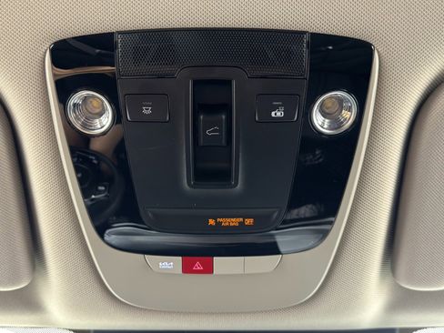 Used 2024 Kia Sorento S w/ Panoramic Sunroof Package image 29