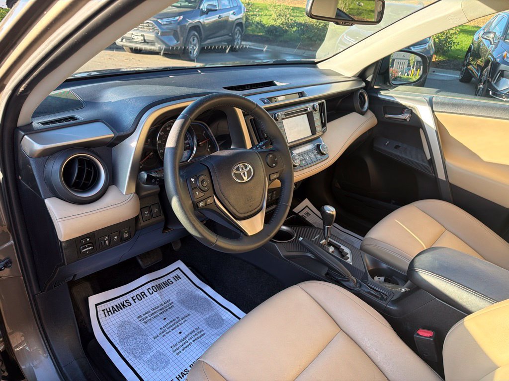 Used 2014 Toyota RAV4 Limited w/ Technology Package AWD/4WD image 25