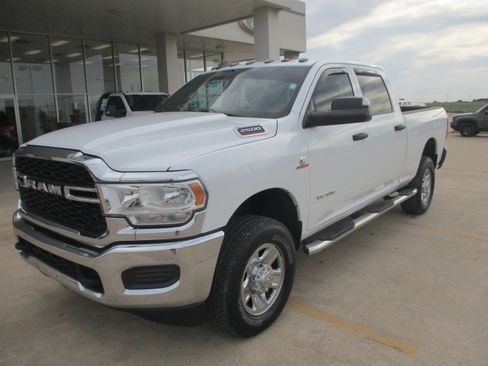 Used 2021 RAM 2500 Tradesman AWD/4WD image 2