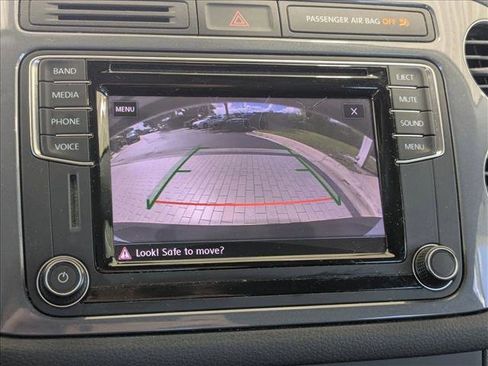 Used 2017 Volkswagen Tiguan S FWD image 9