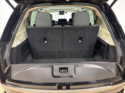 Used 2023 Land Rover Range Rover Long Wheelbase SE image 48