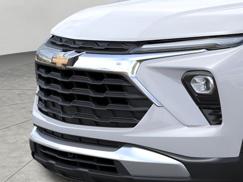 New 2026 Chevrolet TrailBlazer LT w/ Midnight Edition AWD/4WD image 13