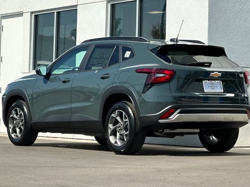 New 2026 Chevrolet Trax LT FWD image 6
