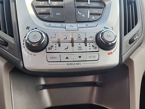 Used 2013 Chevrolet Equinox LTZ AWD/4WD image 14