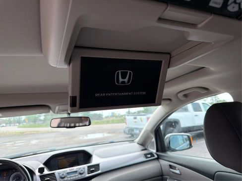 Used 2013 Honda Odyssey Touring Elite image 19