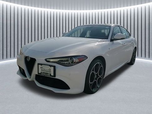 Used 2022 Alfa Romeo Giulia Ti w/ Active Assist Plus Package image 21