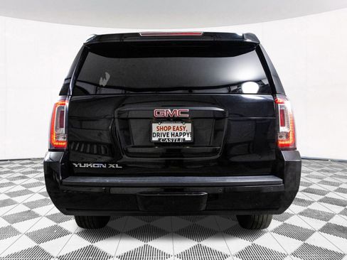 Used 2017 GMC Yukon XL SLT image 8