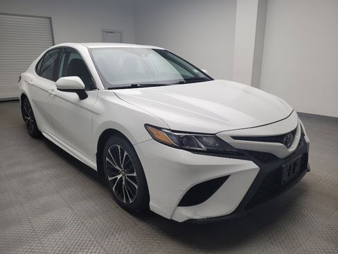 Used 2020 Toyota Camry SE image 13