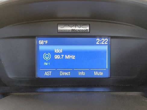 Used 2015 Ford Escape SE image 25