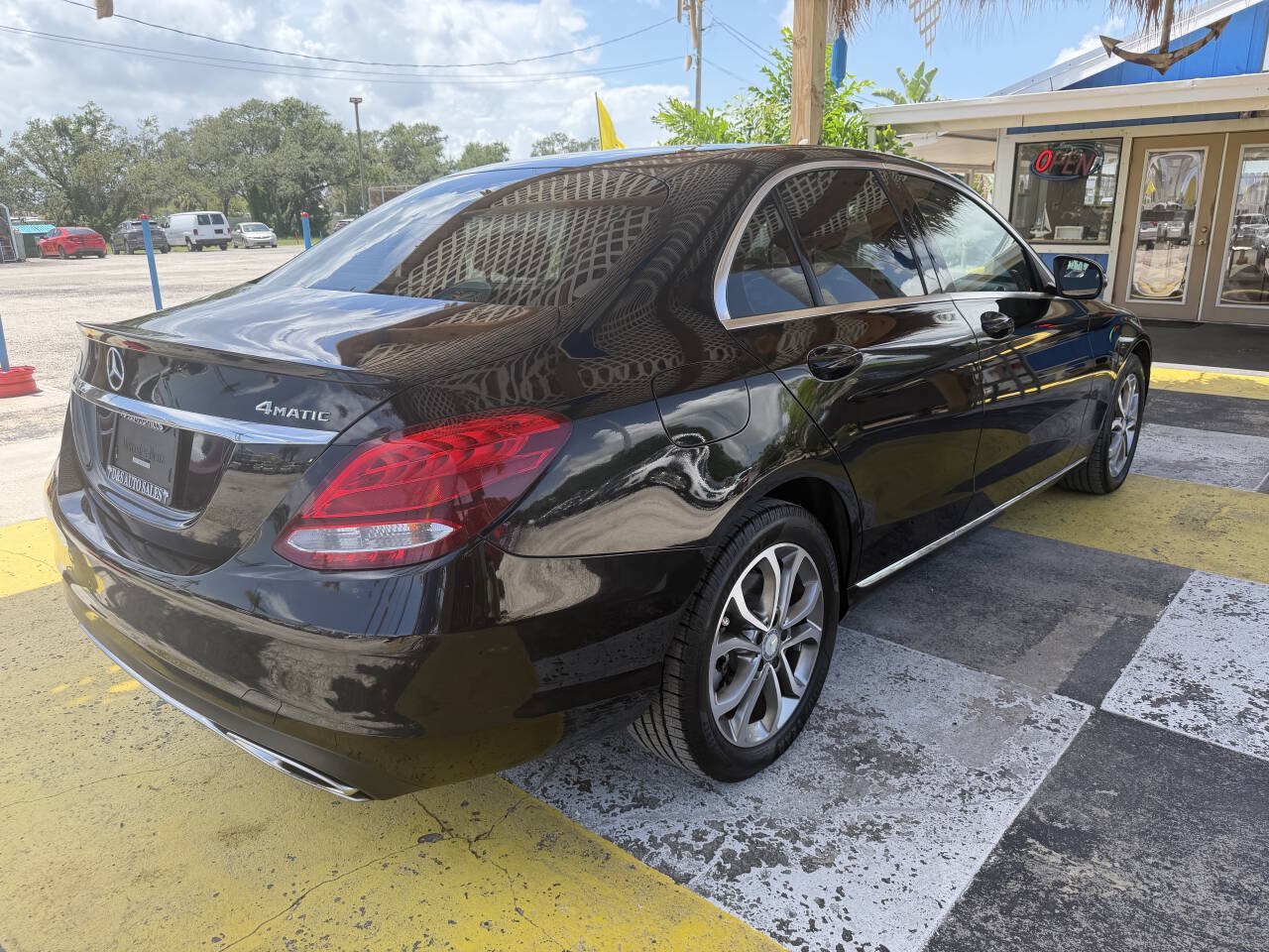 Used 2016 Mercedes-Benz C 300 4MATIC Sedan image 5