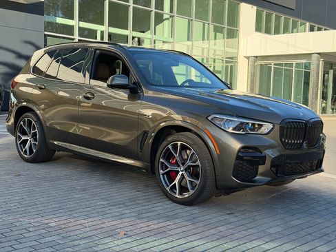 Used 2022 BMW X5 xDrive45e w/ M Sport Package image 30