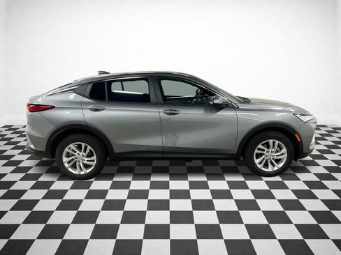 Certified 2024 Buick Envista Preferred w/ Convenience I Package FWD image 2