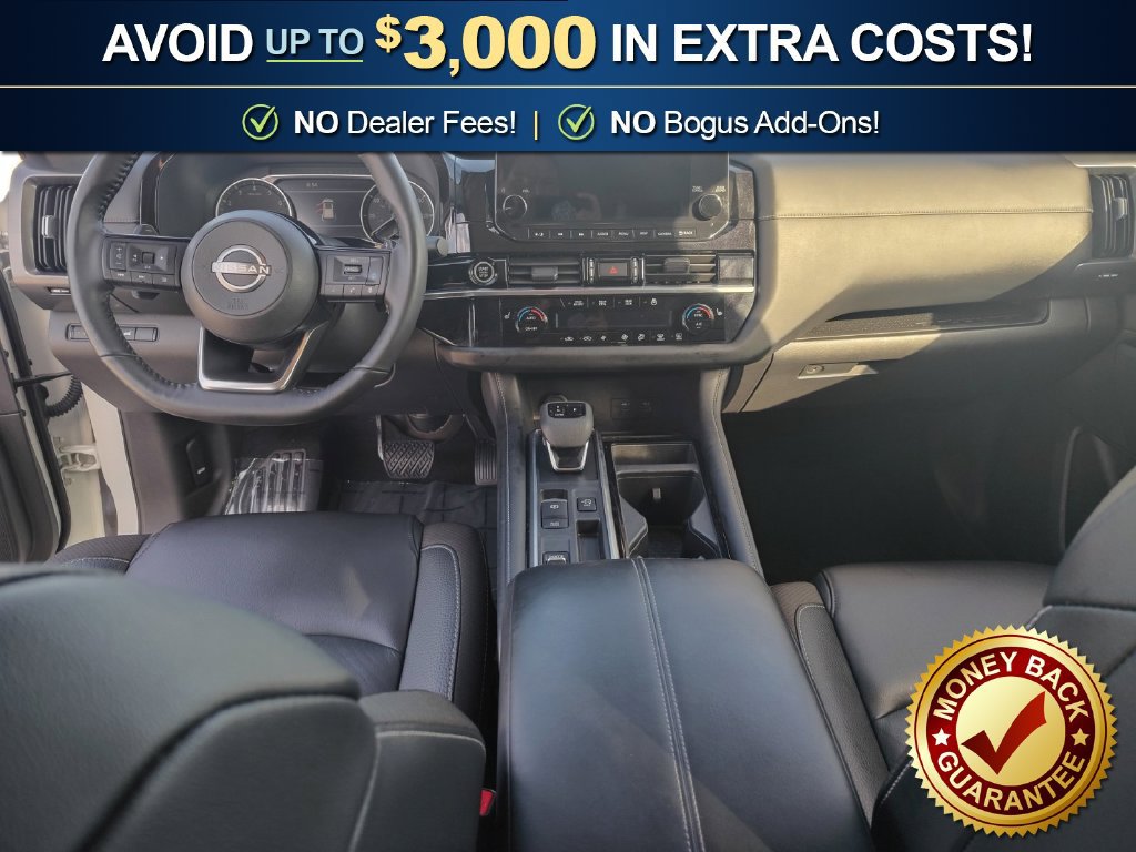 Used 2023 Nissan Pathfinder SL w/ Black Appearance Package FWD image 17