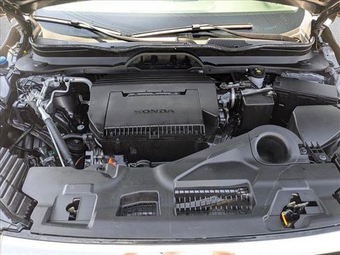 Used 2025 Honda Pilot Touring image 23