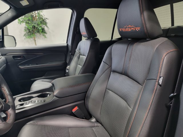 Certified 2025 Honda Ridgeline TrailSport image 12
