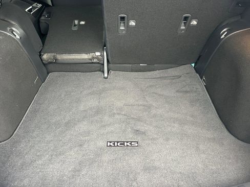 Used 2024 Nissan Kicks S image 15