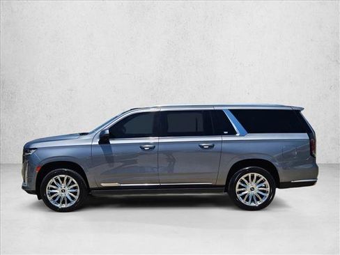 Used 2022 Cadillac Escalade ESV Premium Luxury w/ Performance Package AWD/4WD image 8