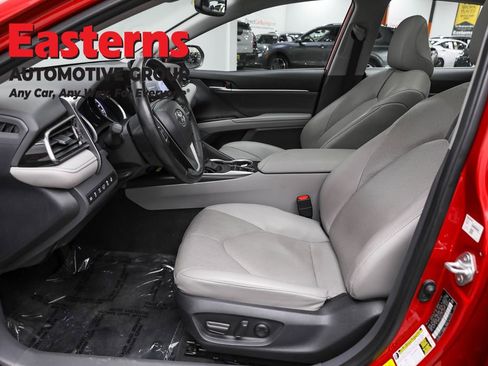 Used 2023 Toyota Camry XLE w/ Navigation Package FWD image 14