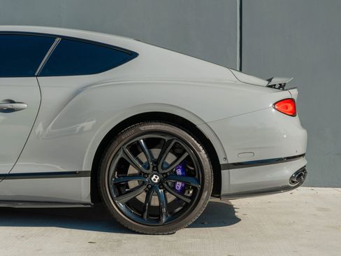 Used 2022 Bentley Continental GT AWD/4WD image 21