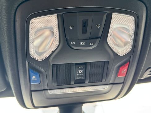 Used 2023 RAM 1500 Big Horn AWD/4WD image 25