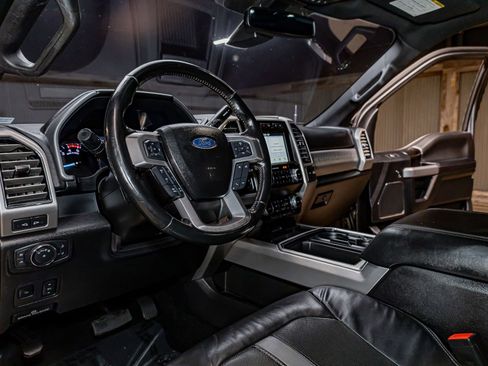 Used 2019 Ford F250 Platinum w/ Platinum Ultimate Package image 14