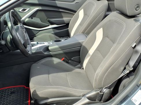 Used 2021 Chevrolet Camaro LT image 17