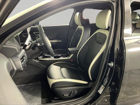 New 2026 Kia K4 EX FWD image 17