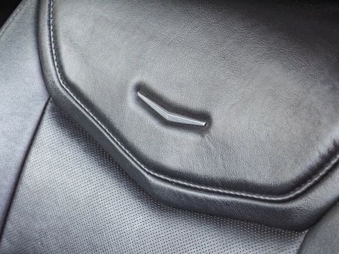 Used 2019 Cadillac XT5 Premium Luxury image 29