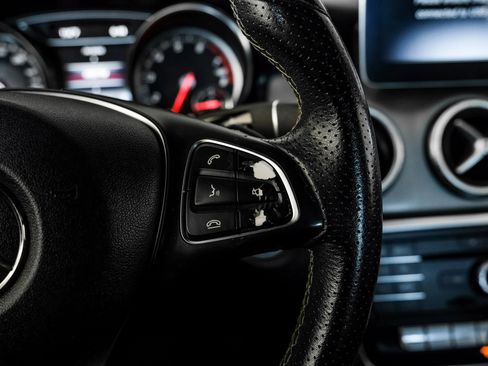 Used 2018 Mercedes-Benz CLA 250 image 16