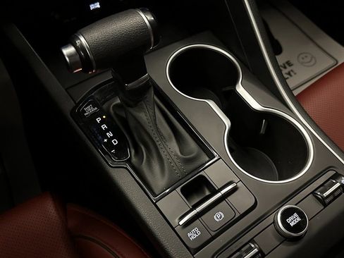Used 2024 Kia K5 GT-Line w/ GT-Line Premium Package image 17