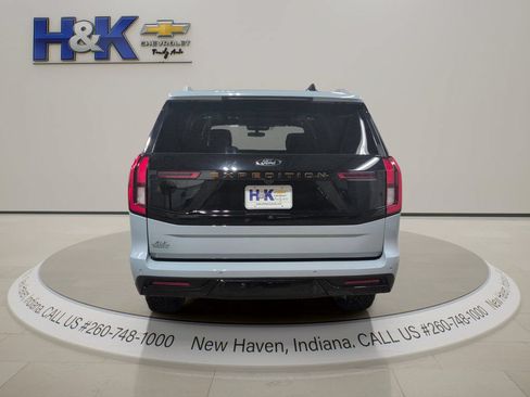Used 2025 Ford Expedition Tremor AWD/4WD image 5