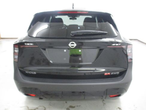 New 2026 Nissan Kicks SR w/ SR Premium Package AWD/4WD image 6
