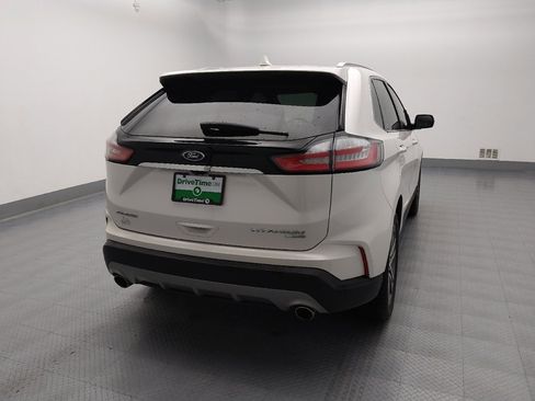 Used 2019 Ford Edge Titanium image 7