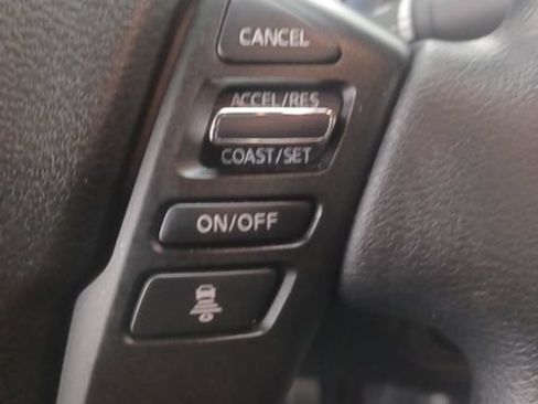Used 2025 Nissan Frontier SV RWD image 21