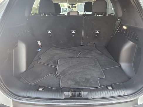 Used 2020 Ford Escape SE AWD/4WD image 17