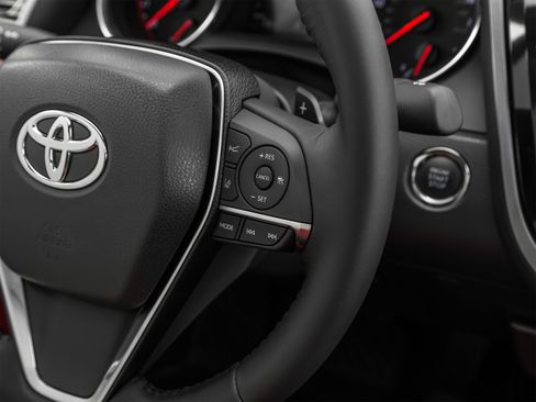 Used 2020 Toyota Camry XSE FWD image 48