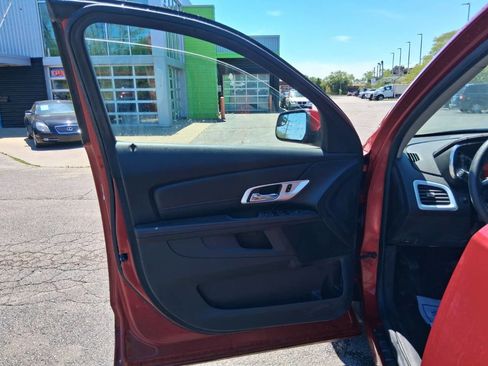 Used 2013 GMC Terrain SLE AWD/4WD image 13