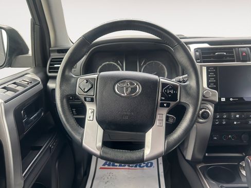 Used 2020 Toyota 4Runner Limited AWD/4WD image 13