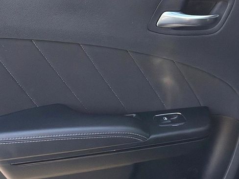 Used 2022 Dodge Charger SXT w/ Blacktop Package image 8